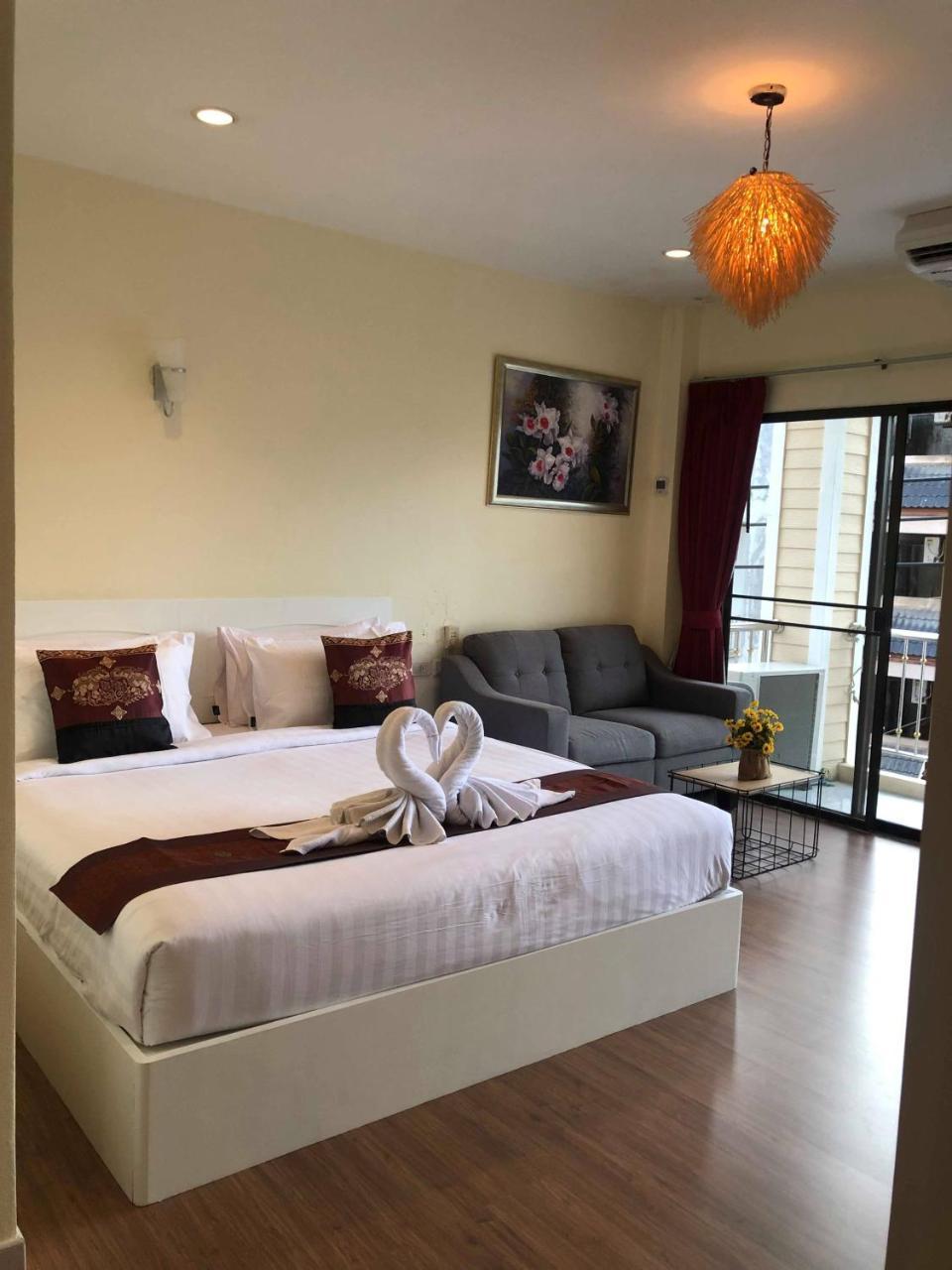 Db Residence Patong Exteriör bild